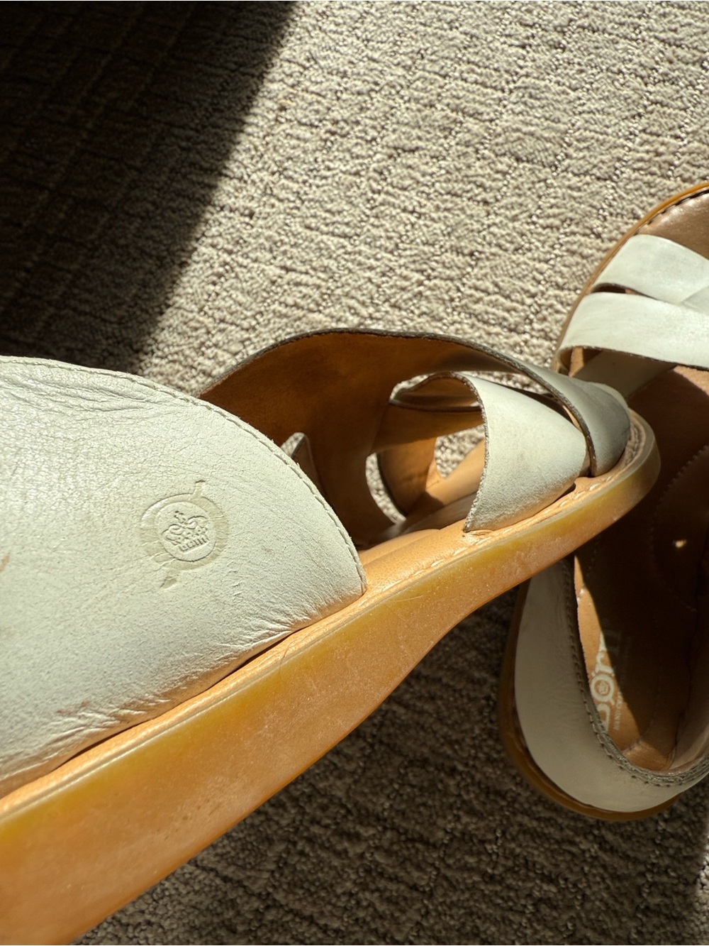 Born Ithaca Cream White Leather Sandals - Picture 5 of 6